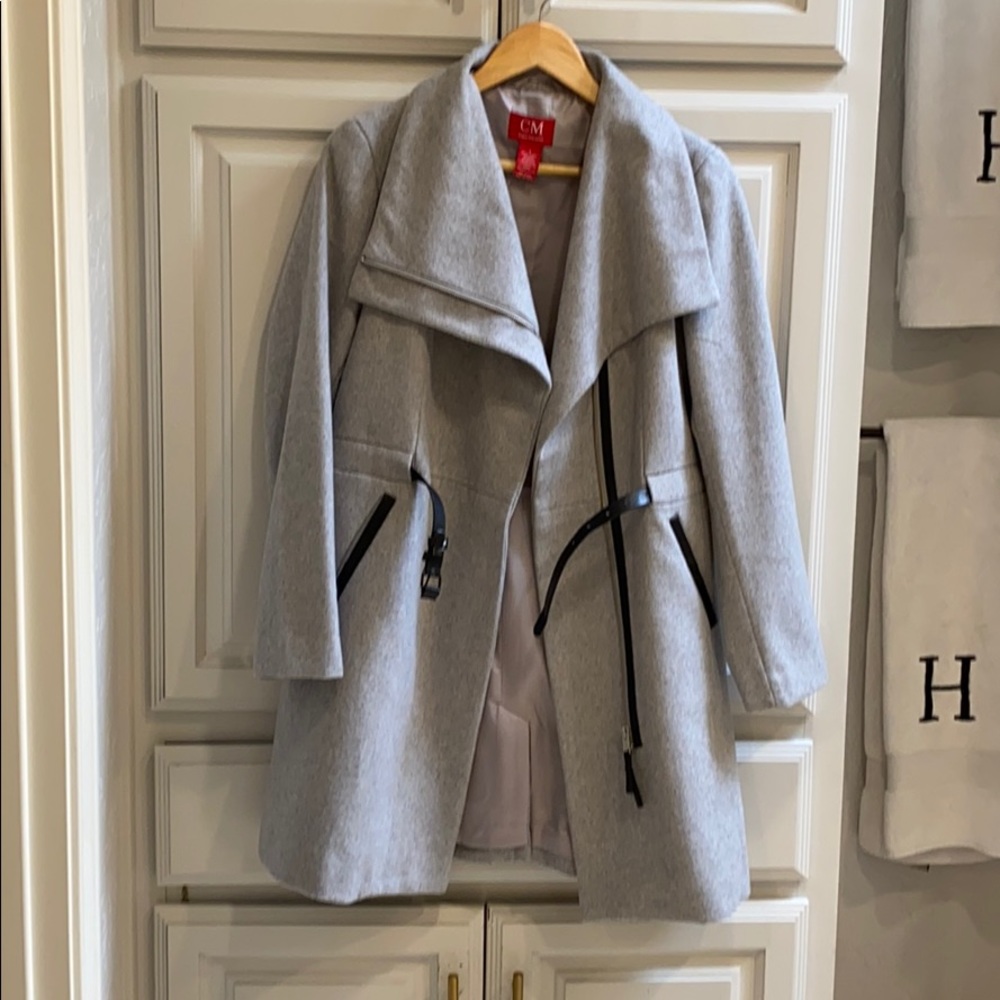 Ciao Milano gray coat with leather belt and trim